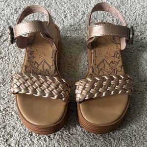 Blowfish Malibu Kids Braided Strap Sandals - Metallic size girls 5